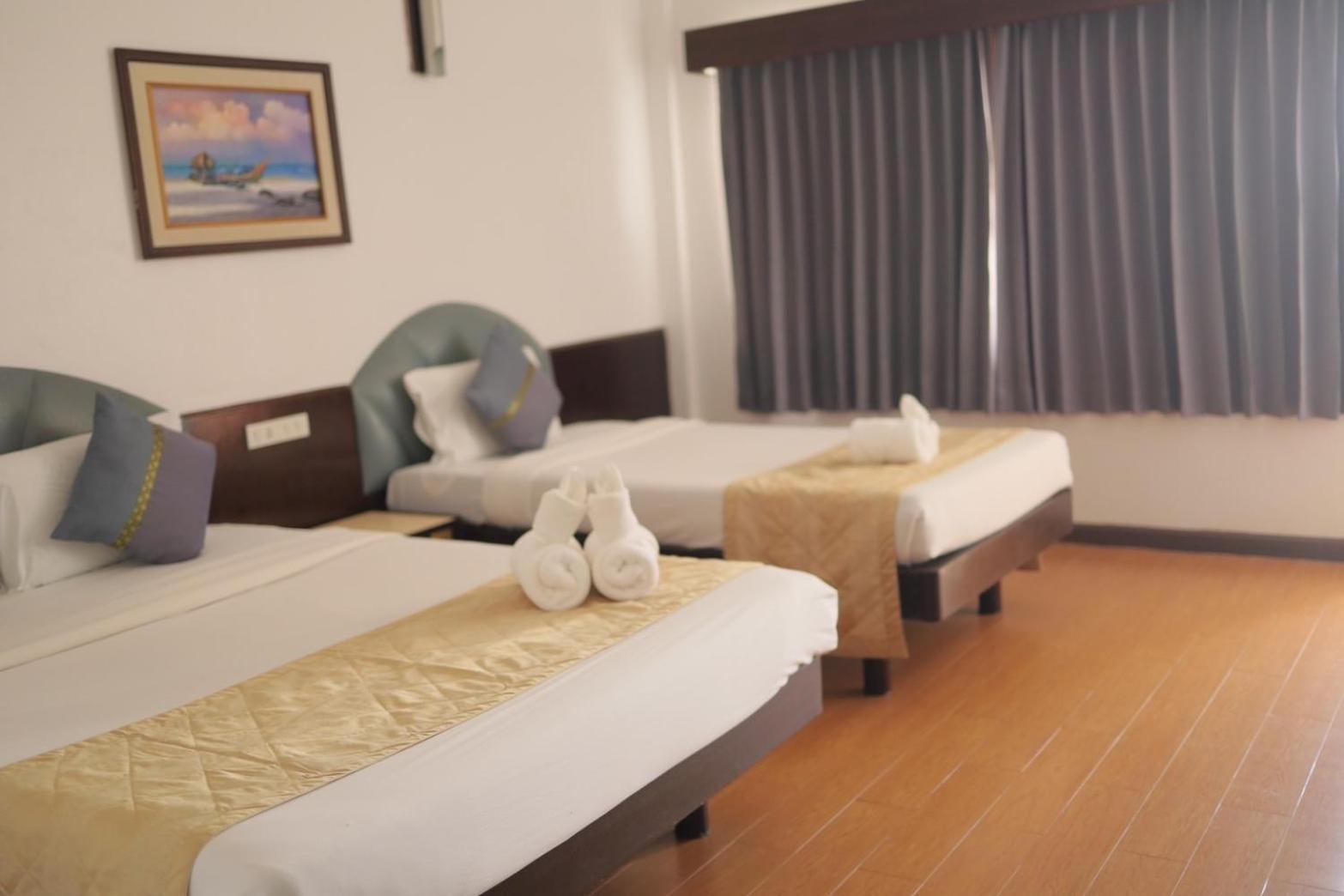 Tanyong Hotel Narathiwat Exterior photo